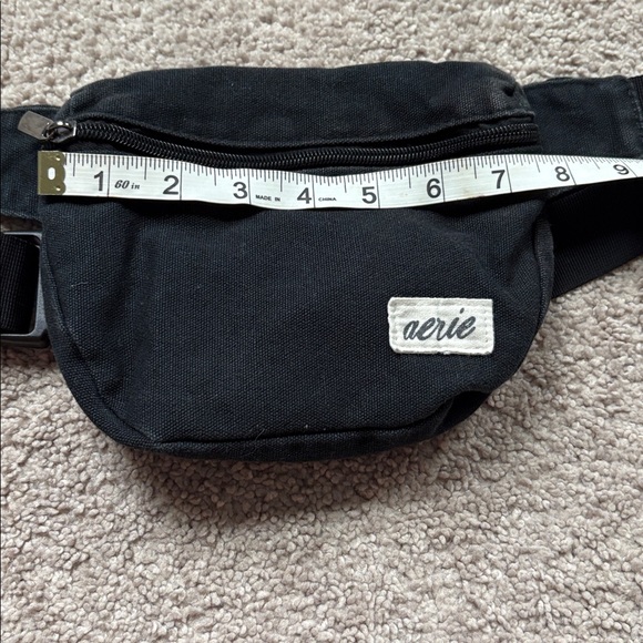 Aerie Classic Black Waist Bag - Picture 4 of 5